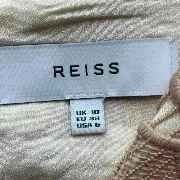 Reiss size 6 Gemina nude beautiful lace lined cocktail dress. - Picture 4 of 9